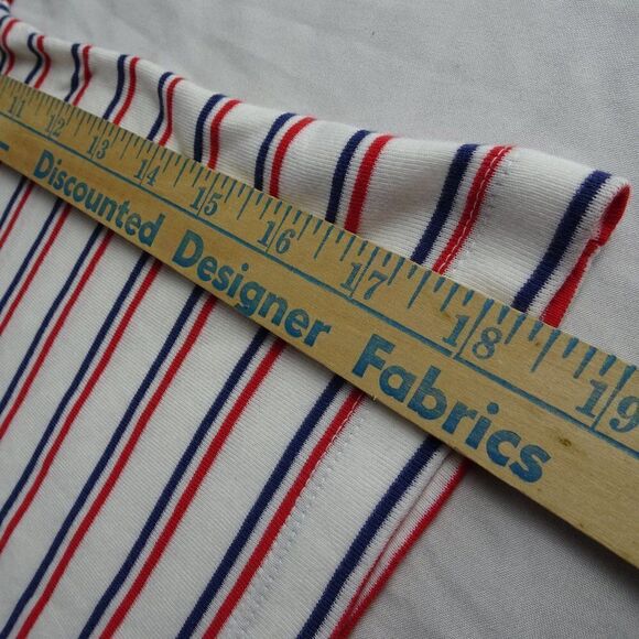 The Simpsons Lisa Youth Shirt Size XS - Picture 7 of 7